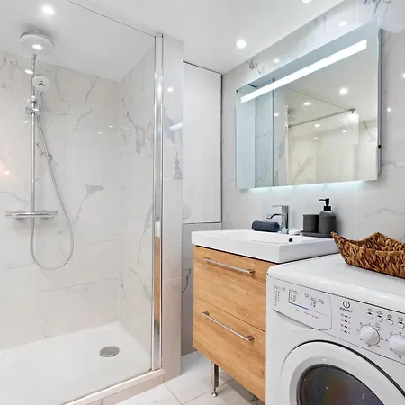 Renting - 3 Massena - Chic Escape Luxury Duplex Place Massena Appartement